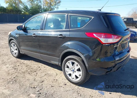 2014 Ford Escape S z USA, uszkodzony, nr VIN 1FMCU0F70EUC17436